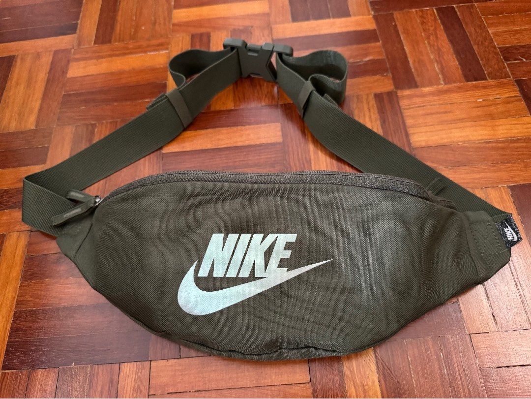 Nike new arrivals bag pouch