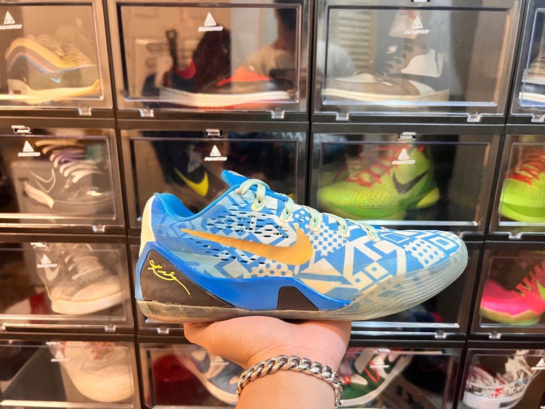 Kobe on sale hyper cobalt
