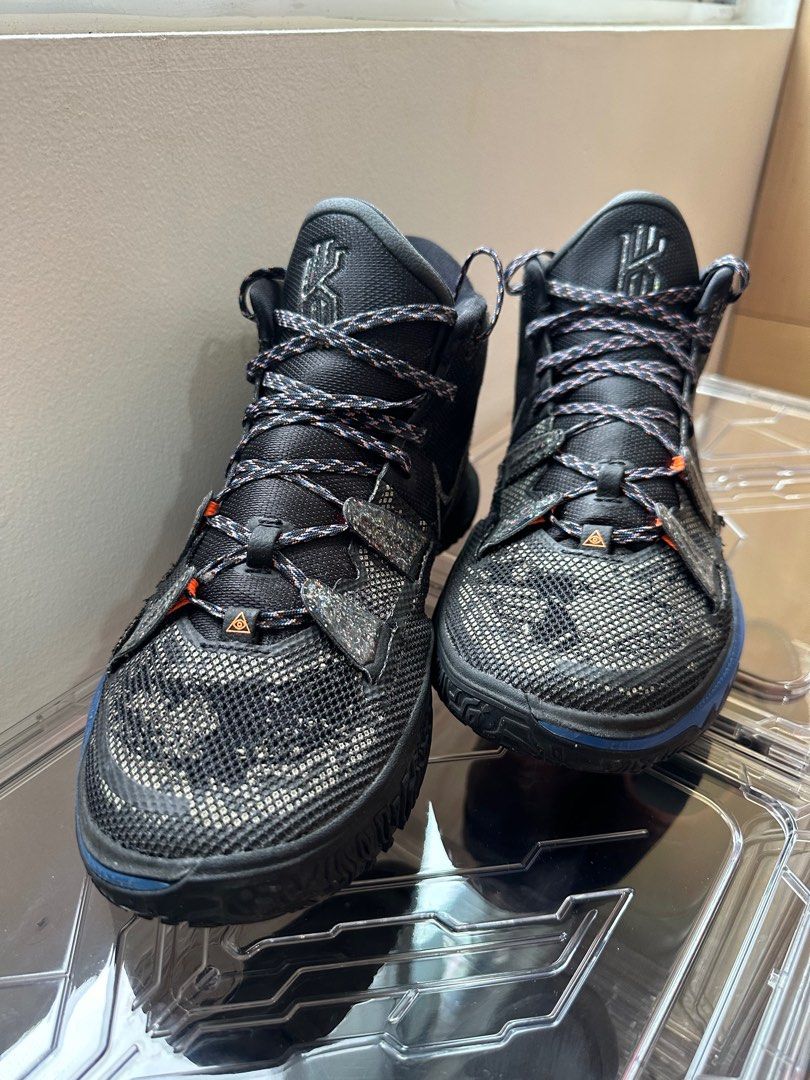 Kyrie on sale size 11