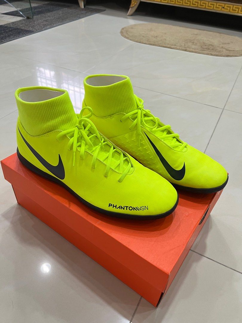 Kasut bola nike phantom 2025
