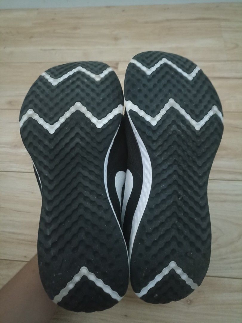 sneakers nike revolution 5