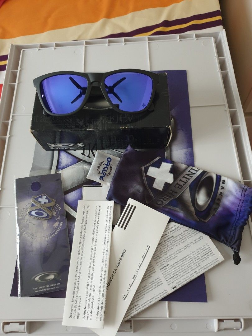 Oakley frogskins infinite 2025 hero