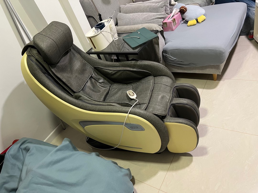 Oto Massage Chair OTO Quantum EQ10, Health & Nutrition, Massage