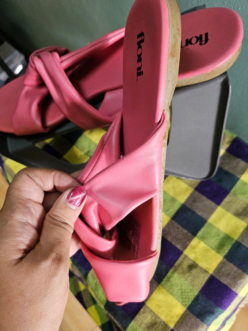 Payless pink new arrivals sandals