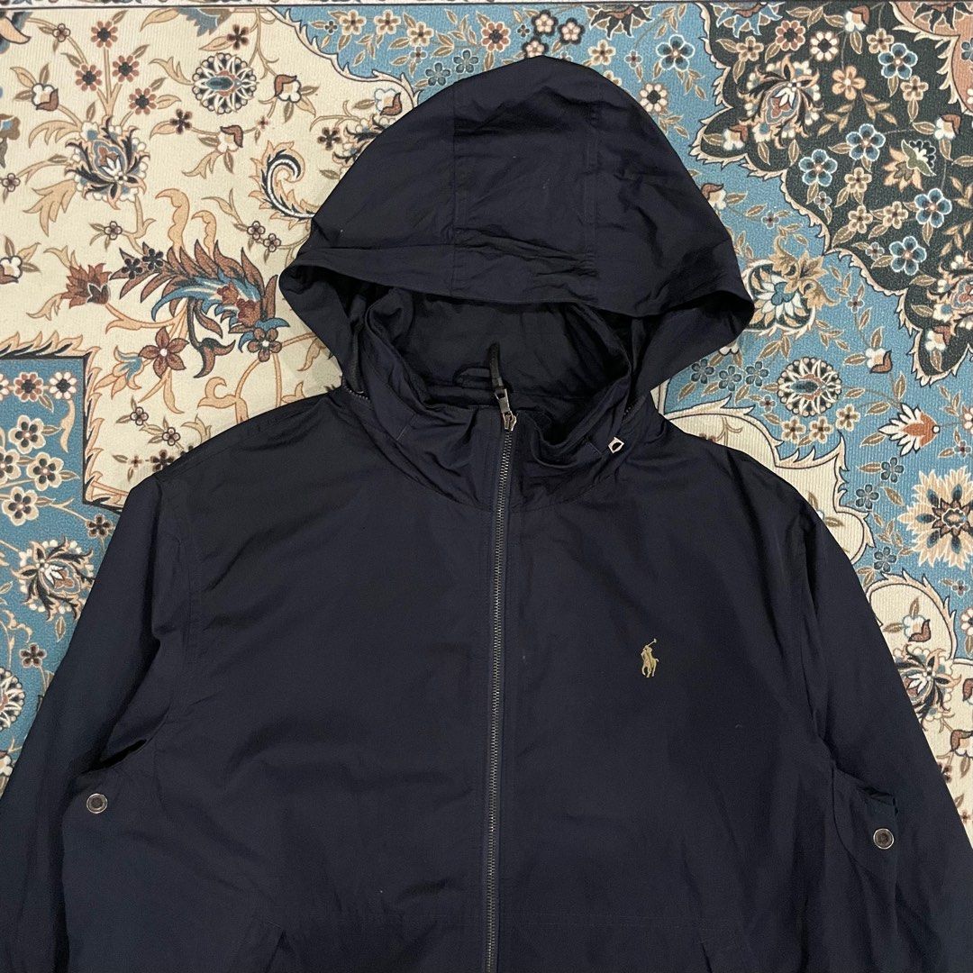 Polo windbreaker with hood top