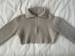 (Category: ) located in . Submitted by thriftiefinds (Listing ID 1267560350, Image 1). Description: .
