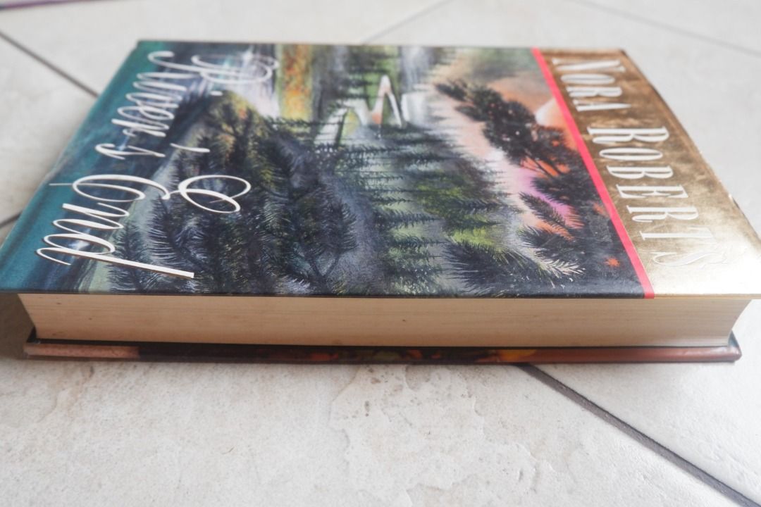 River's End by Nora Roberts, Hobbies & Toys, Books & Magazines, Fiction