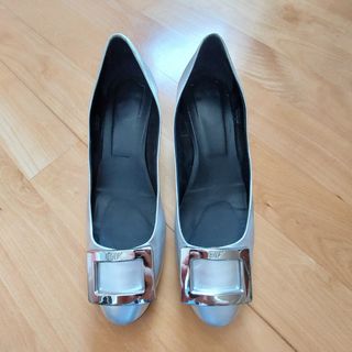 （分類：）位於 。 由 lurapham 提交（商品編號 1267564144，圖片 1）。簡介： 。