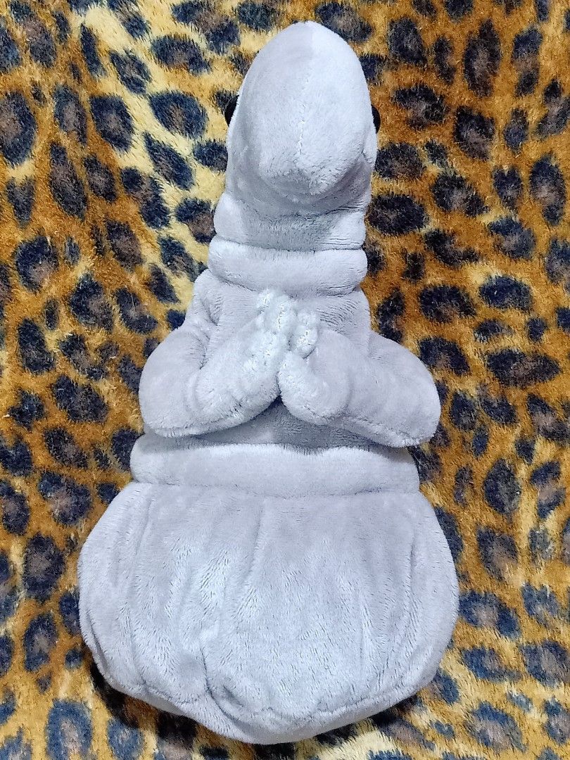 RUSSLAND ALIEN GREY MONSTER PLUSH TOY (Category: Plushies & Soft Toys) located in Makati City. Submitted by juriexpi (Listing ID 1267627734, Image 3). Description: 🔥RUSSLAND ALIEN GREY MONSTER PLUSH TOY🔥 ✅brand new condition ✅very soft, cuddly, fluffy ✅fur is very smooth ✅small size ✅what you see is what you get ✅perfect as gift or collection ✅original toy from UK.