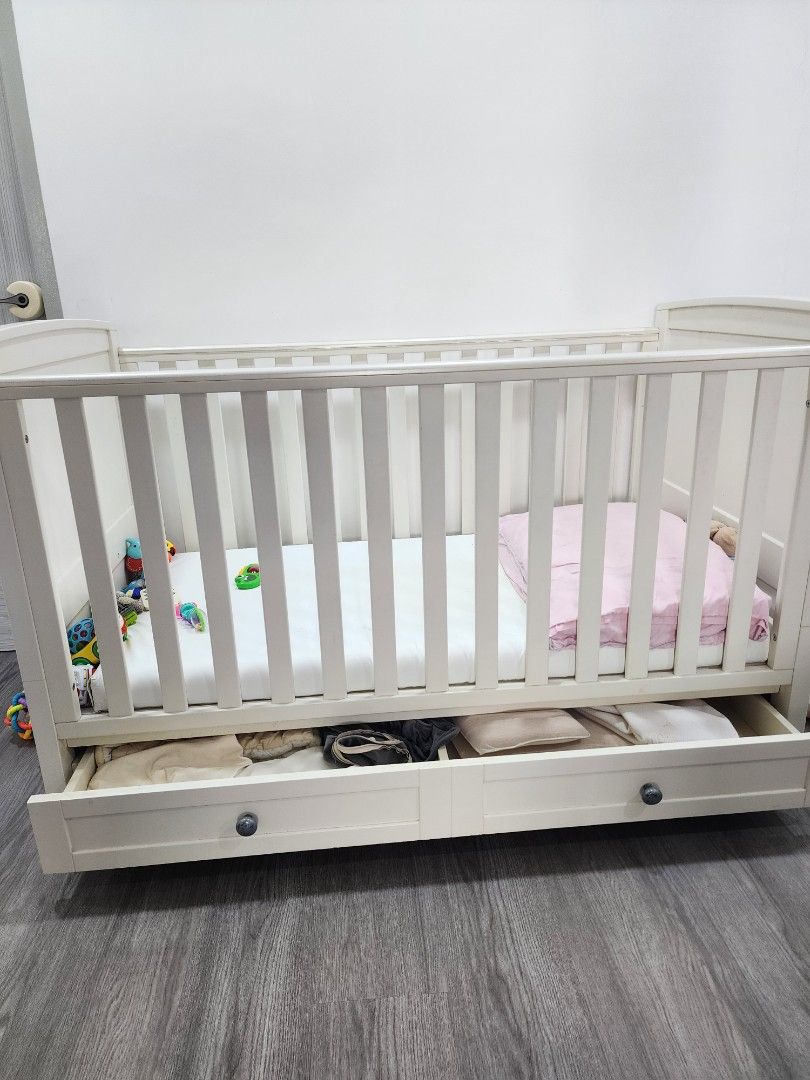 Nostalgia cot bed hot sale