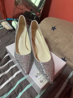 (Category: ) located in . Submitted by hannahdalida (Listing ID 1267648848, Image 1). Description: .