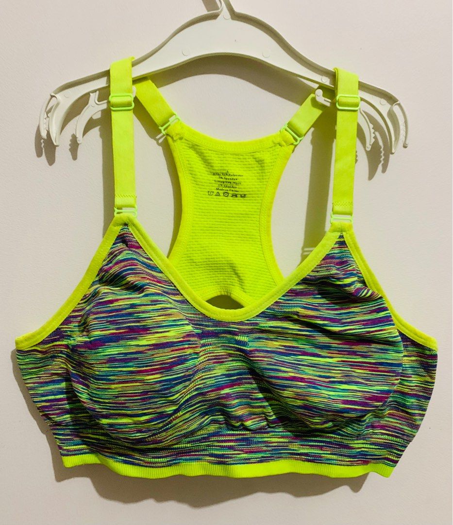 Sports bra (Category: Activewear) located in Makati City. Submitted by banana_23 (Listing ID 1267693687, Image 2). Description: .