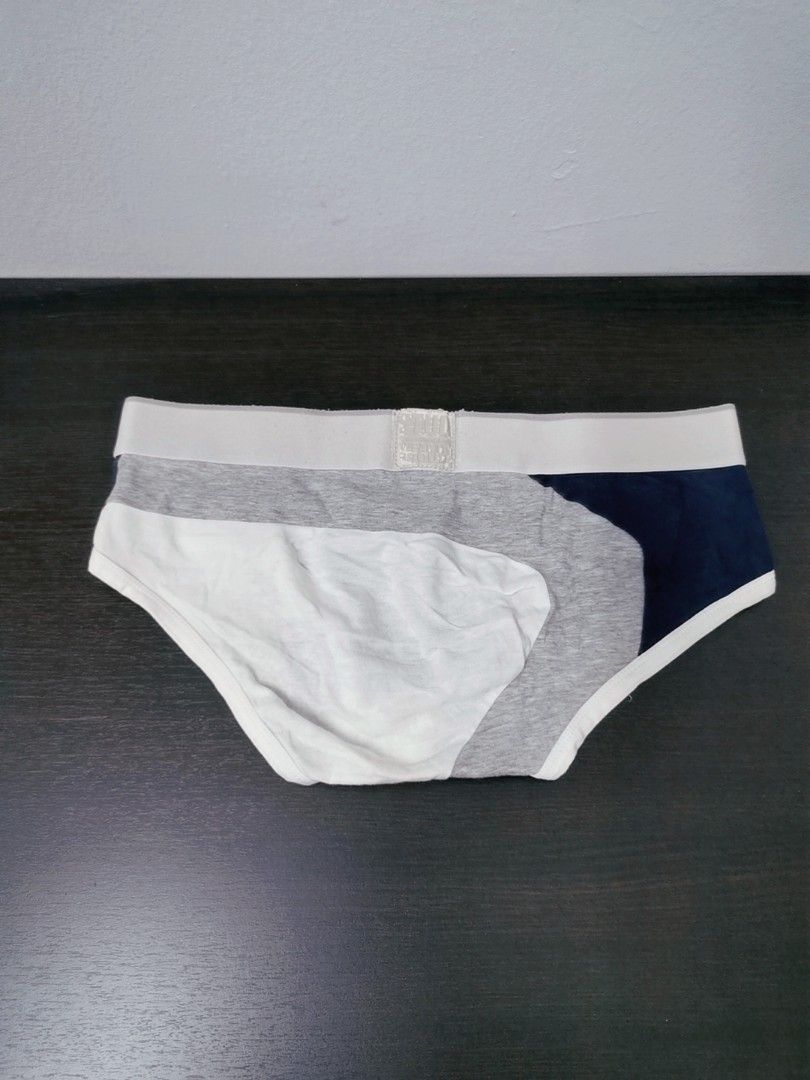 https://media.karousell.com/media/photos/products/2023/11/25/stud_men_underwear_1700914580_fc39bc1e_progressive.jpg