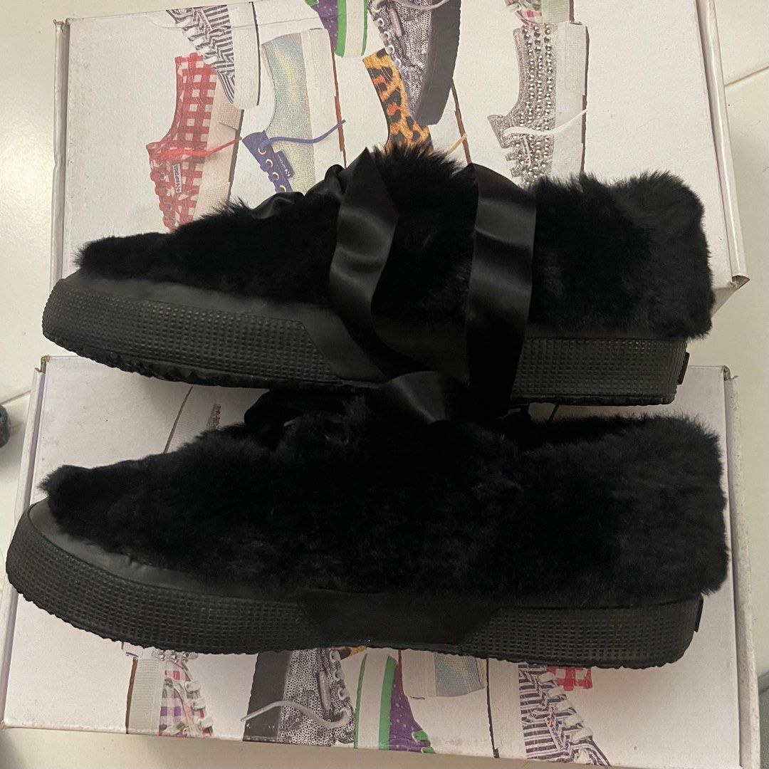 Superga fur store