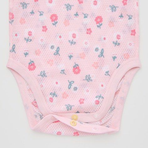 Uniqlo Baby mesh Romper onesie pink floral short sleeve cotton