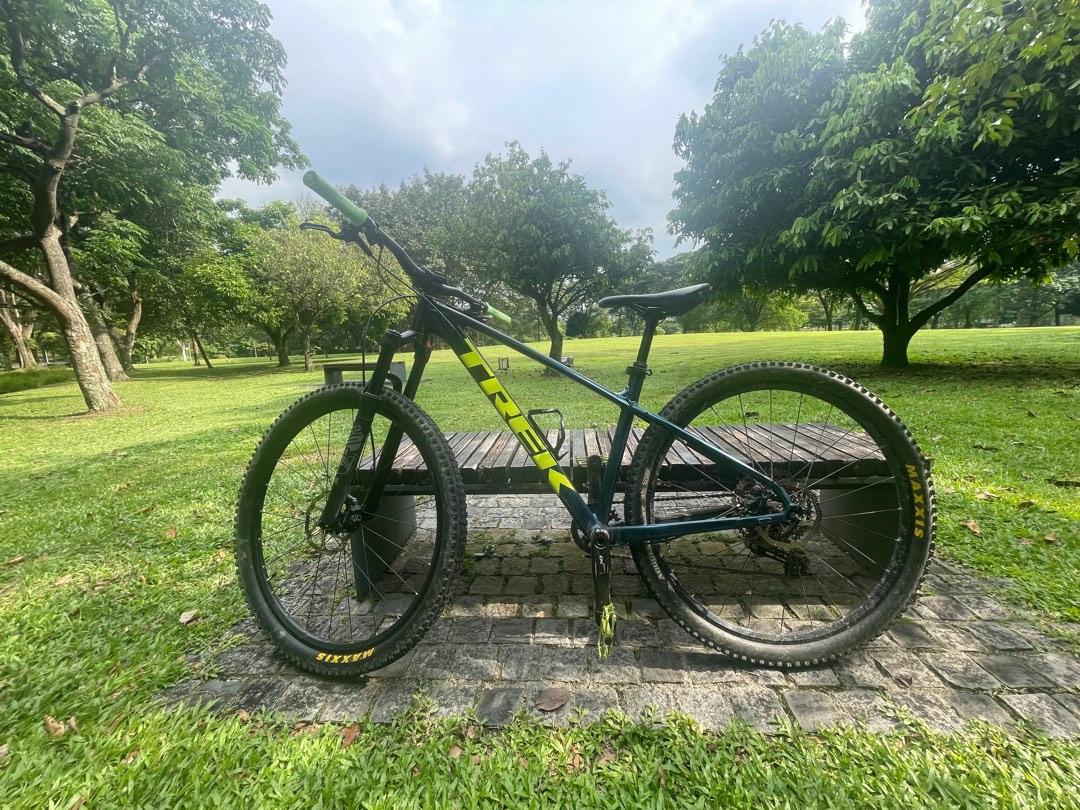 Upgraded Trek Marlin 5 M frame 29
