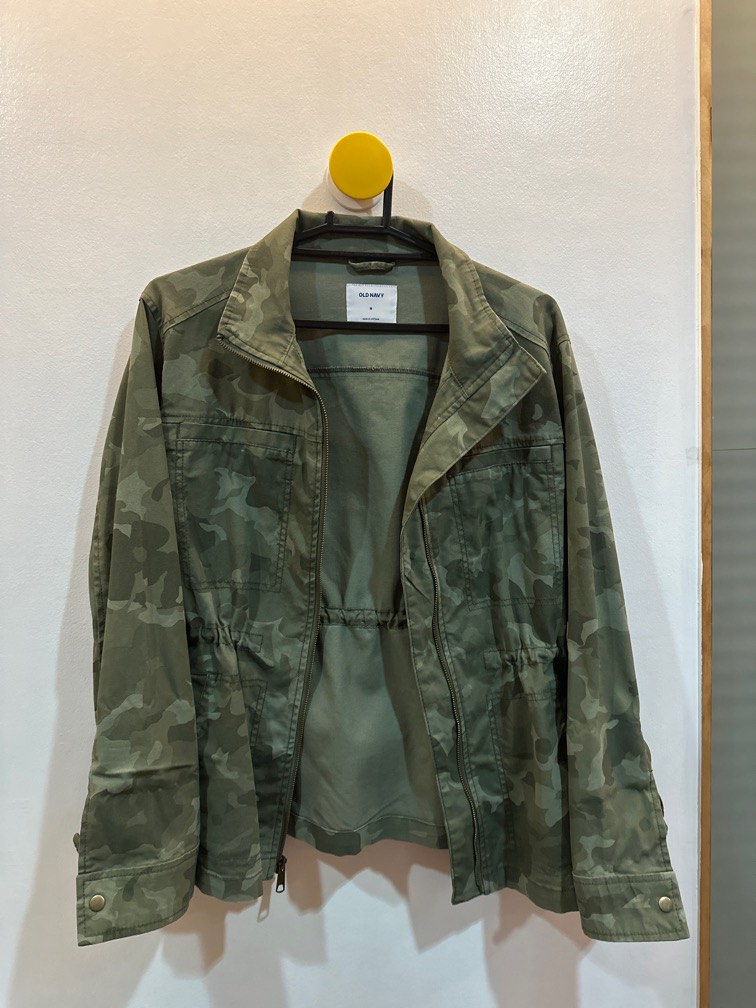 USED TWICE Old Navy Green Camouflage Denim Jacket with Waist