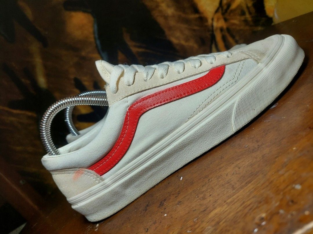 VANS OLD SCHOOL SIZE 6.5 MEN. WOMEN 8 Women s Fashion Footwear