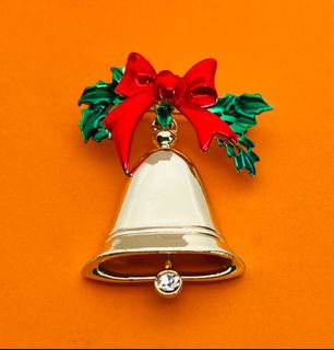 Christmas hotsell brooch pin