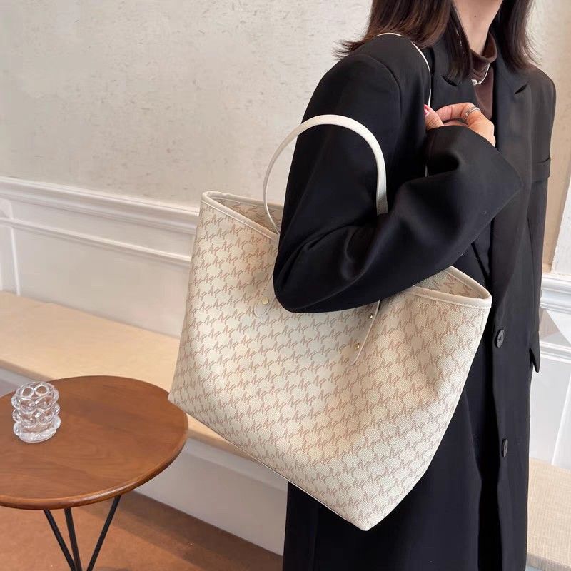 White PU Taobao Tote Bag