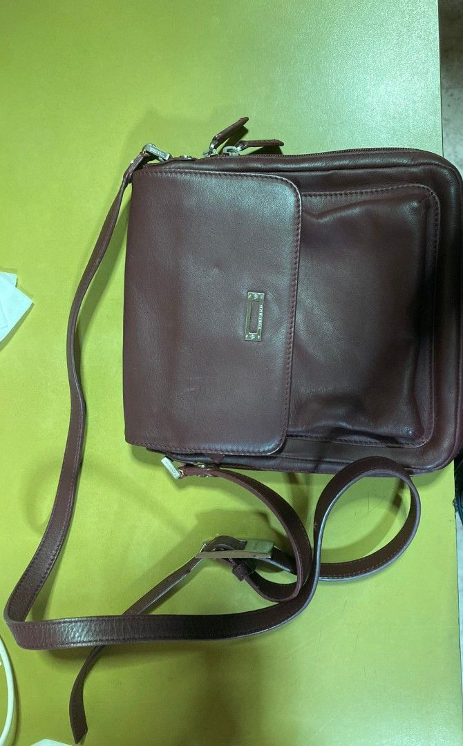 wts tocco toscano red sling bag Women s Fashion Bags Wallets Cross body Bags on Carousell