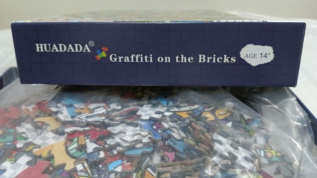 1000 pcs puzzle (Category: Board Games & Puzzles) located in Quezon City. Submitted by iganda (Listing ID 1267934260, Image 3). Description: 1000 pcs puzzle.