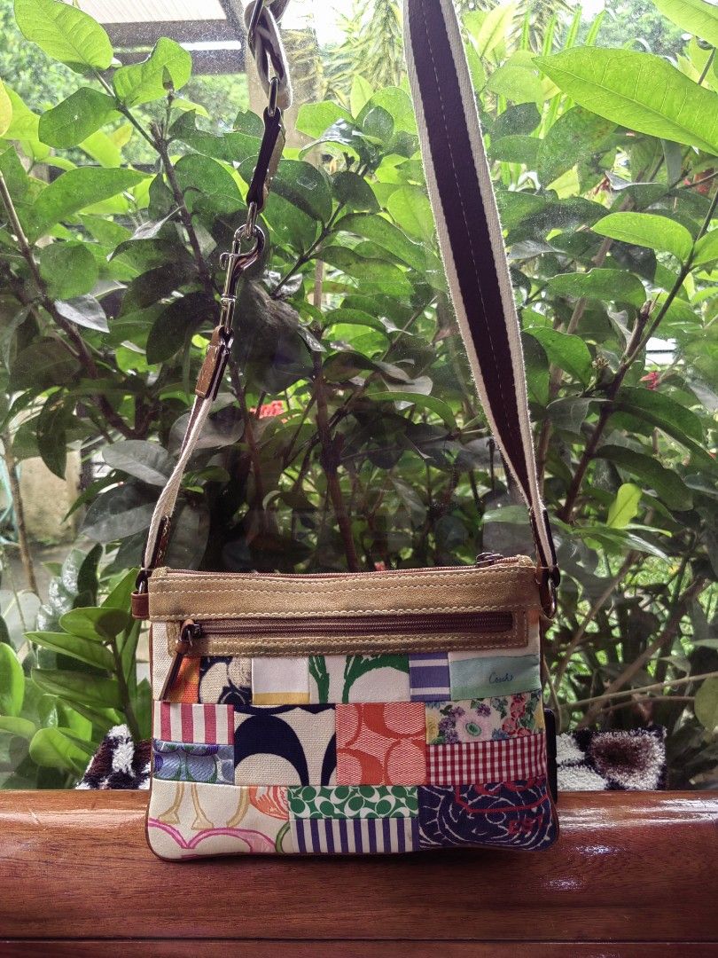 100% Original COACH MICRO BAG Hampton PATCH WORK Rare Design Shoulder Bag (Category: Luxury Bags & Wallets) located in Santa Rosa. Submitted by denisequi (Listing ID 1267763878, Image 3). Description: .