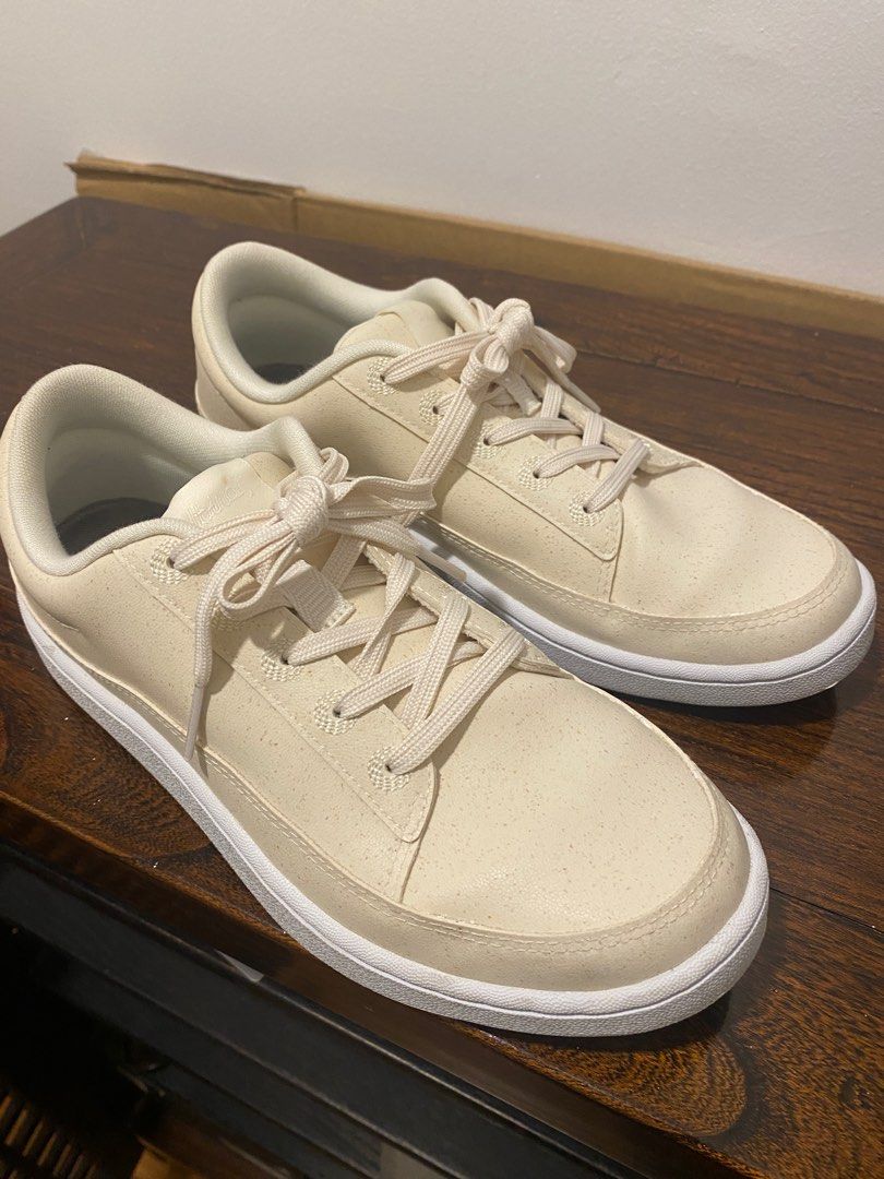 Allbirds white sneakers hotsell