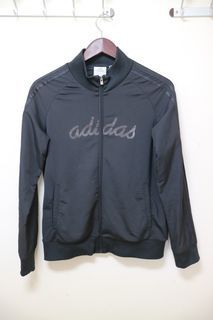 運動專櫃品牌 愛迪達 adidas 時尚運動外套 L尺寸