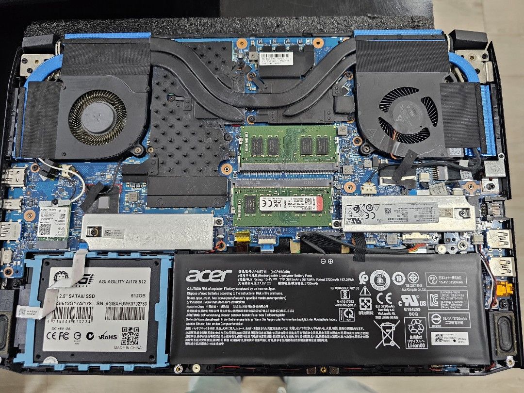 Acer Predator Helios 300 PH315 52 794X