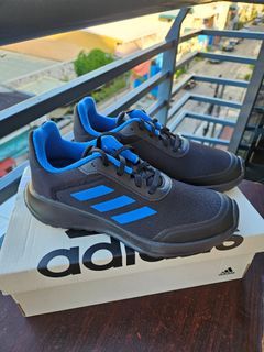 Adidas hiking discount shoes costco