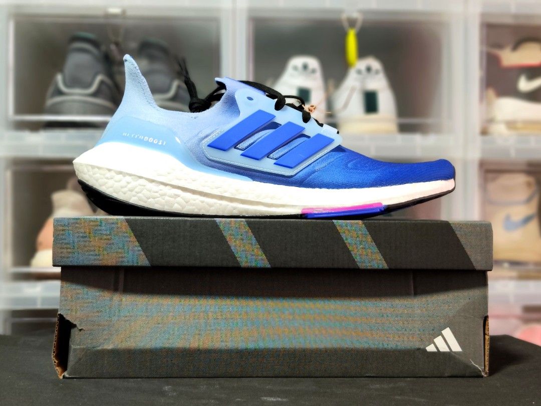 Ultra boost new arrivals blue gradient
