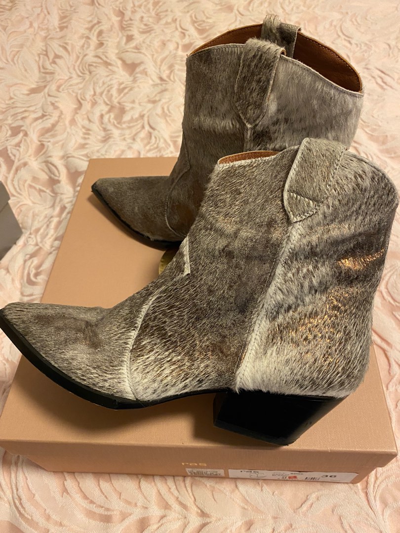 Ankle boots RAS Carousell