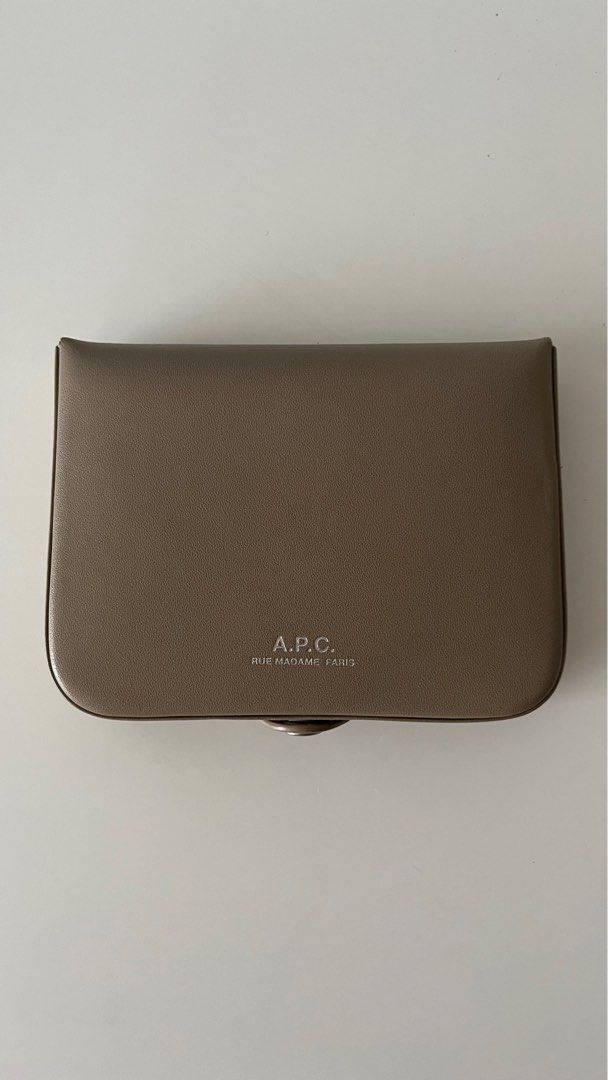 Apc wallet australia deals