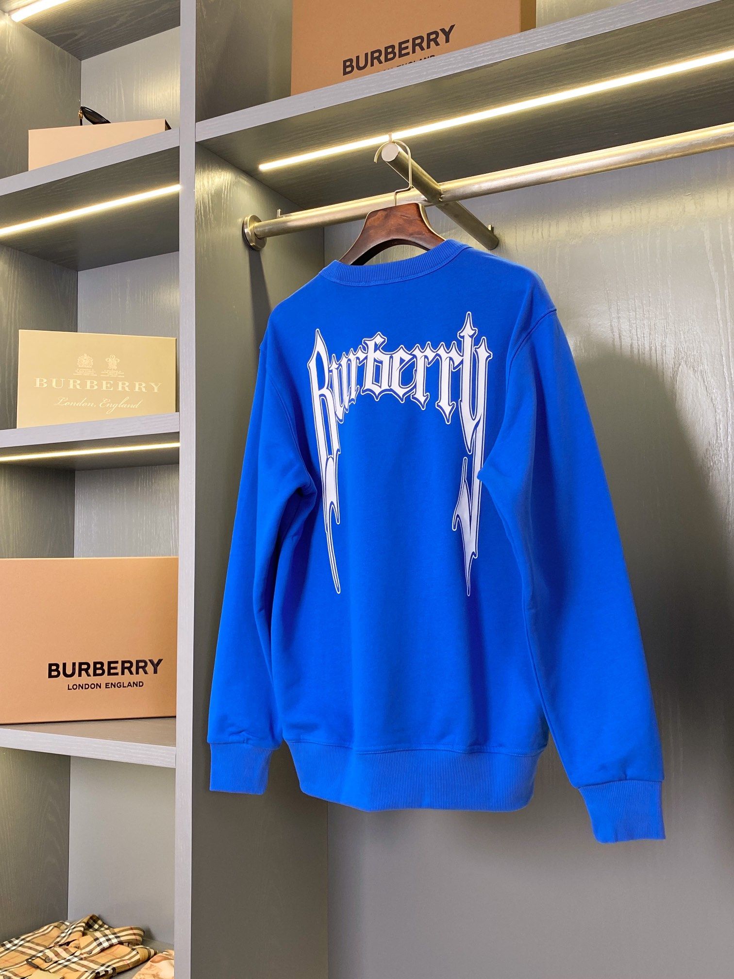 Burberry sweatshirt back logo outlet