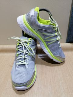 Avia Size 9 Women Running Shoes / Sneakers