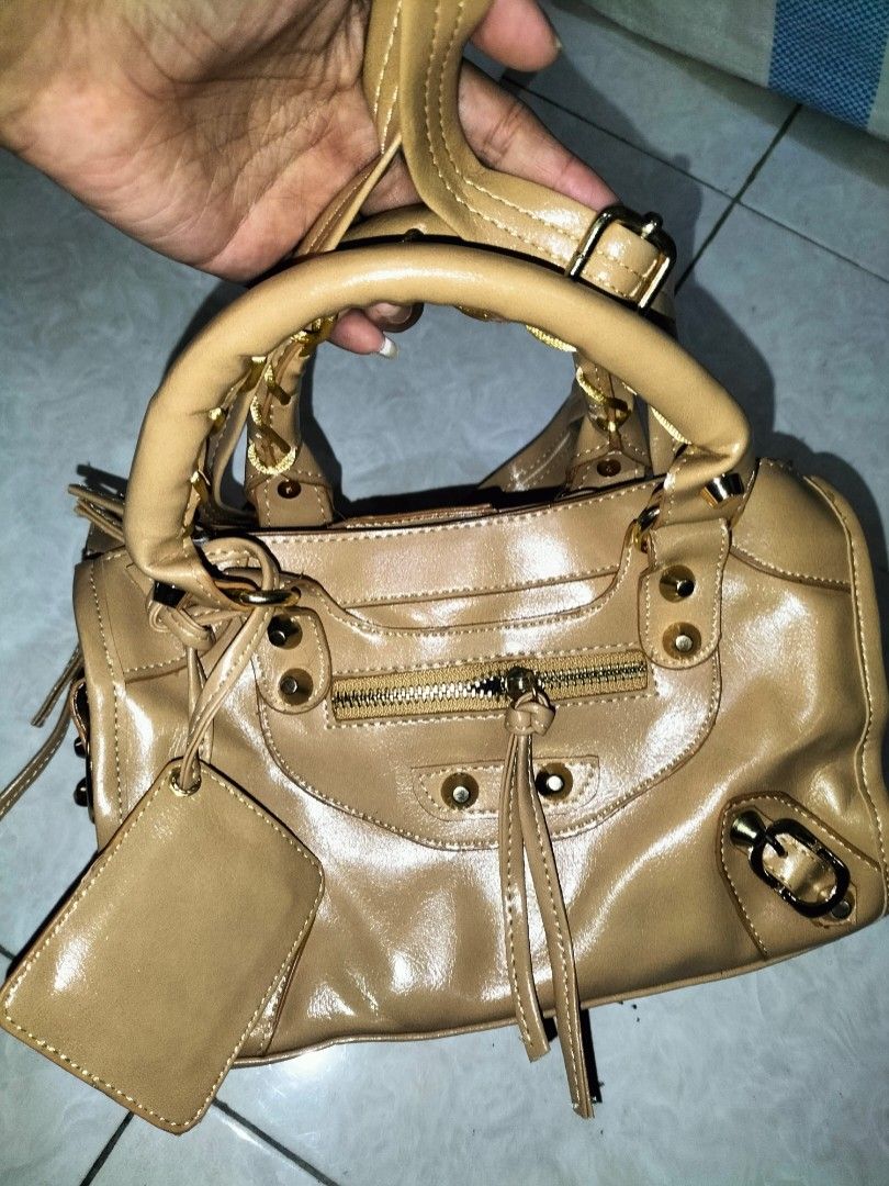 Balenciaga kw on sale