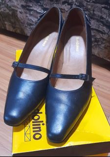 Black leather shoes (office/school)