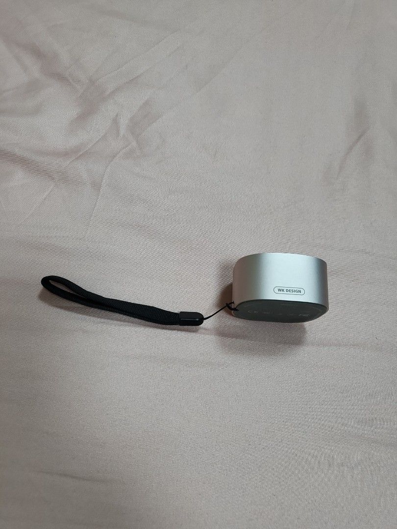 Bluetooth speaker65075933766274112