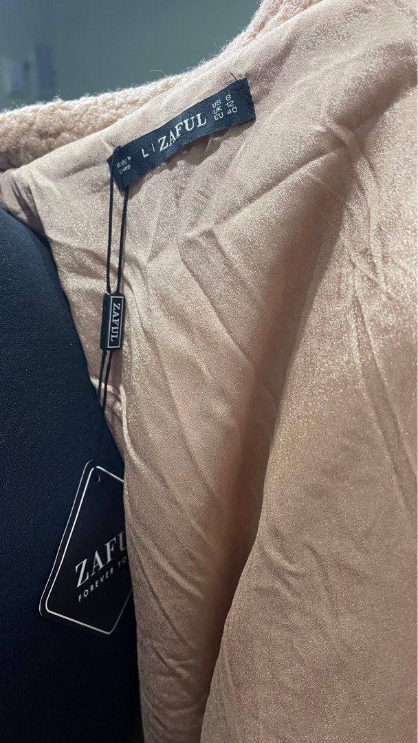 BNWT Zaful Winter Blazer (Category: Coats, Jackets and Outerwear) located in Santa Rosa. Submitted by ivanandvannahstuff (Listing ID 1267853515, Image 3). Description: Perfect to Cold Weather. Large on tag. Perfect fit Medium to Large.