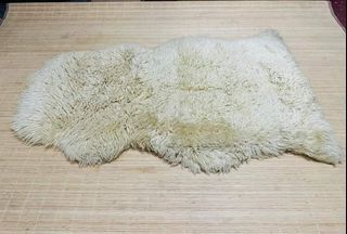 Bowron Real Sheepskin Rug
Made in New Zealand
L44in x W20in
