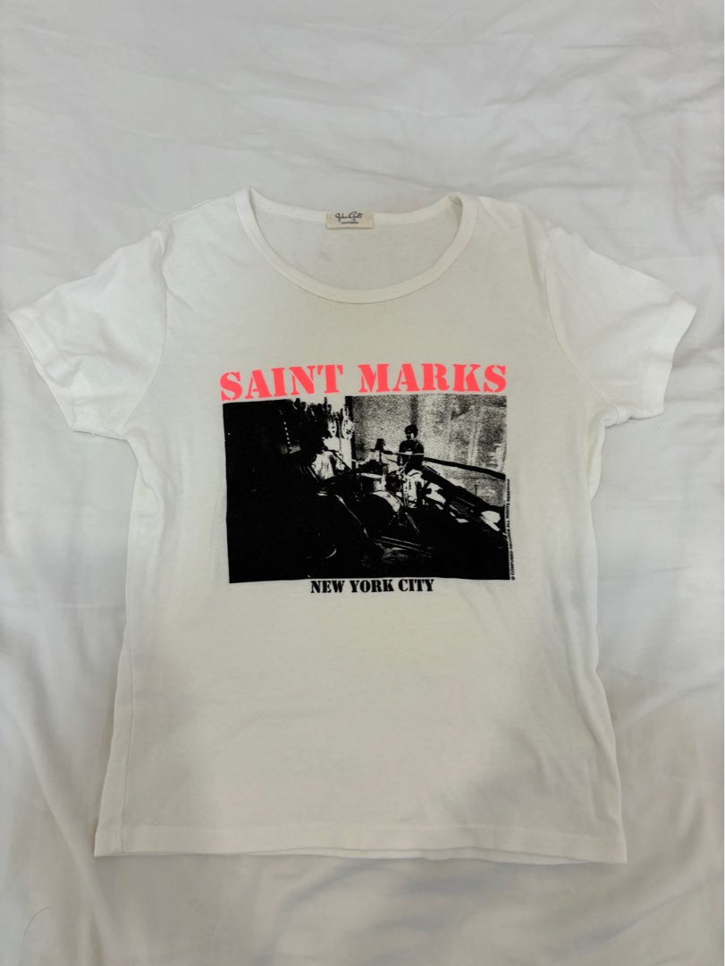 Brandy Melville (John Galt) Saint Marks Tee, Women's Fashion, Tops