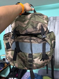 Burton backpack 2025 singapore