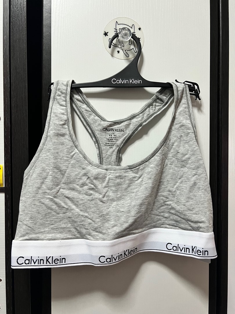 ❤️‍🔥Calvin Klein CK聯名hello kitty 凱蒂貓內衣套裝超可愛( 平行進口), 名牌, 服裝- Carousell