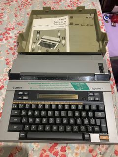 Canon Typestar 7-ii (Portable Typewriter)