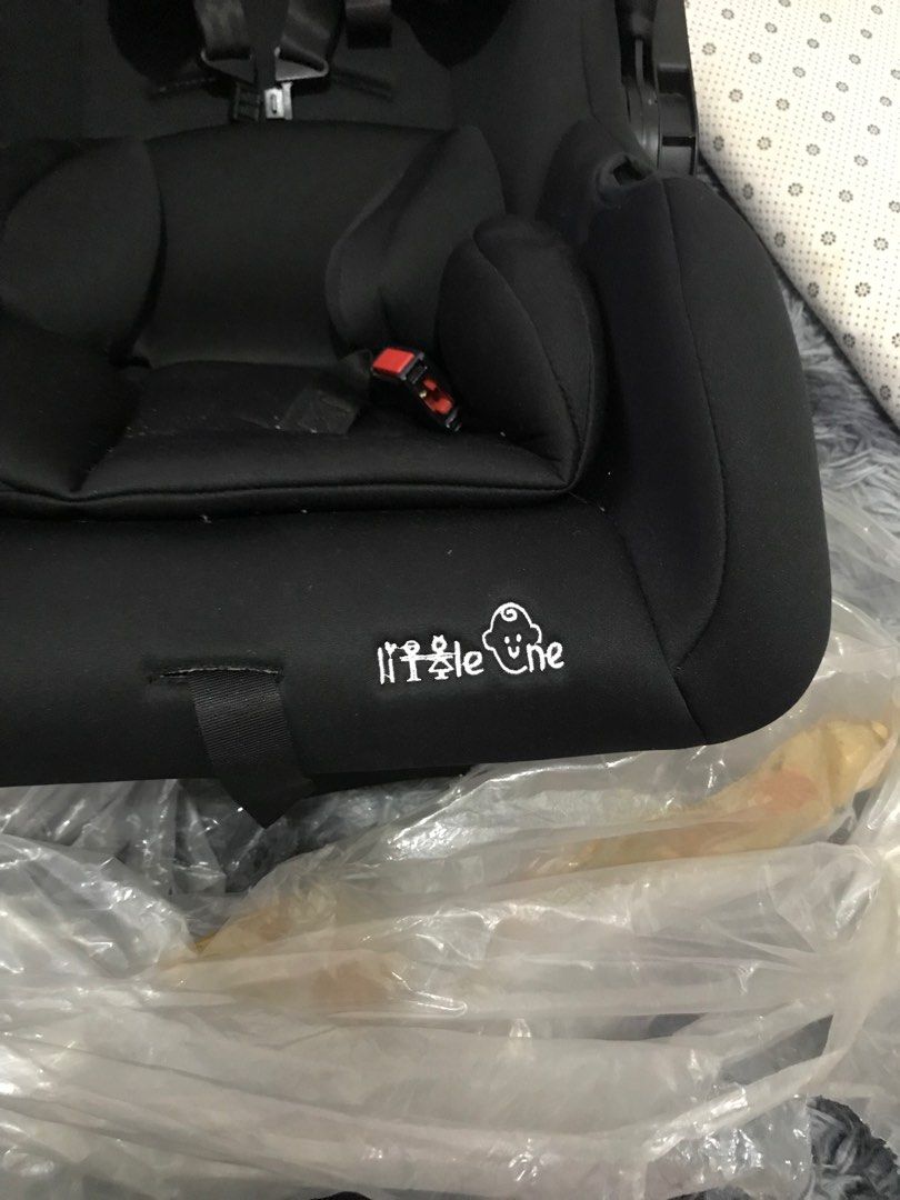 Car seat 13 deals month old