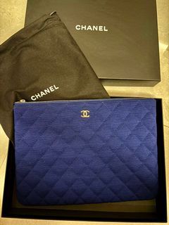 Vintage CHANEL blue caviar clutch bag, iPhone case, large wallet, cosmetic  case pouch, mini bag. Best purse for daily use.