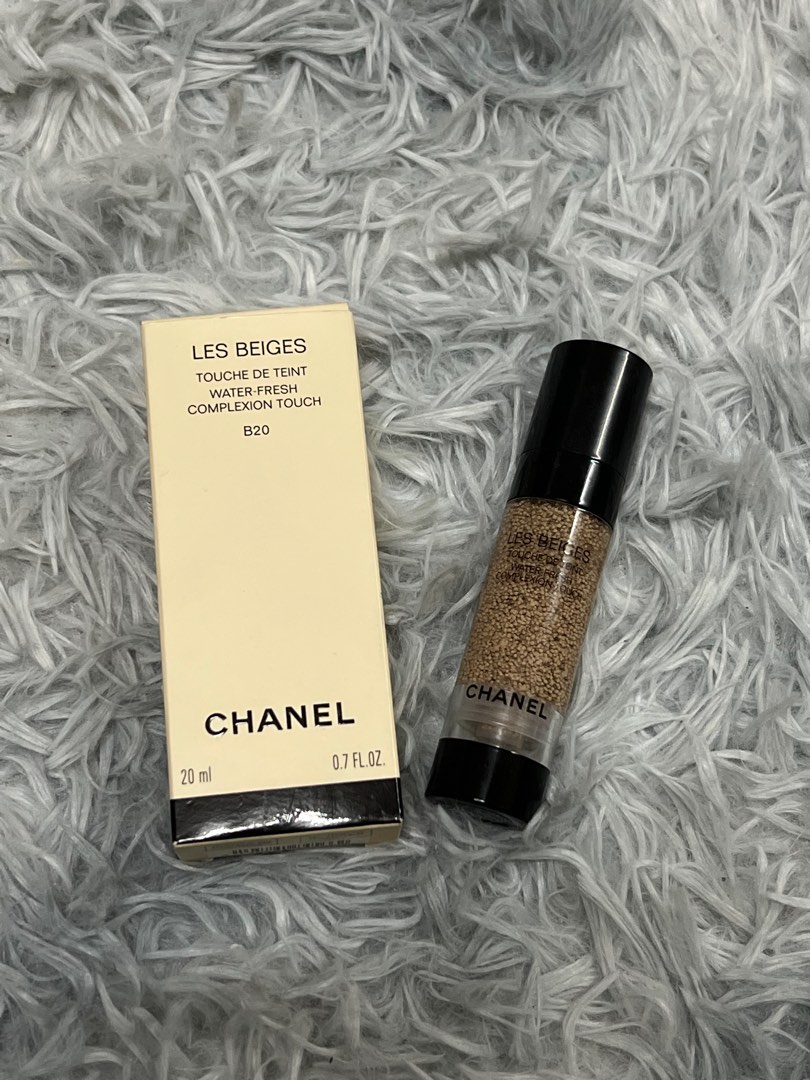 Chanel Les Beiges Water Fresh Foundation, Beauty & Personal Care, Face,  Makeup on Carousell
