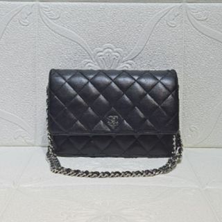 STEAL 😍 Chanel Black GHW Giant CC Logo Quilted Lambskin Leather Vintage Shoulder  Bag 0s Authentic, Luxury, Bags & Wallets on Carousell