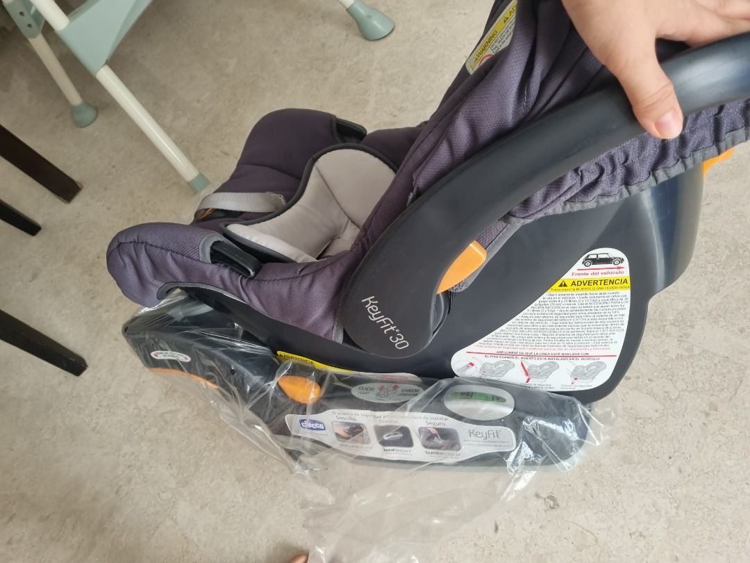 Chicco Viaro Travel System with Keyfit 30 Infant Carrier Car Seat